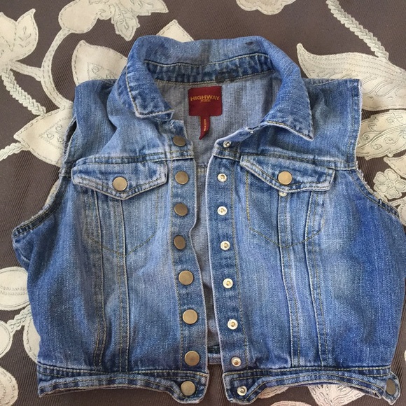 denim jacket (sleevesless) - Picture 1 of 3